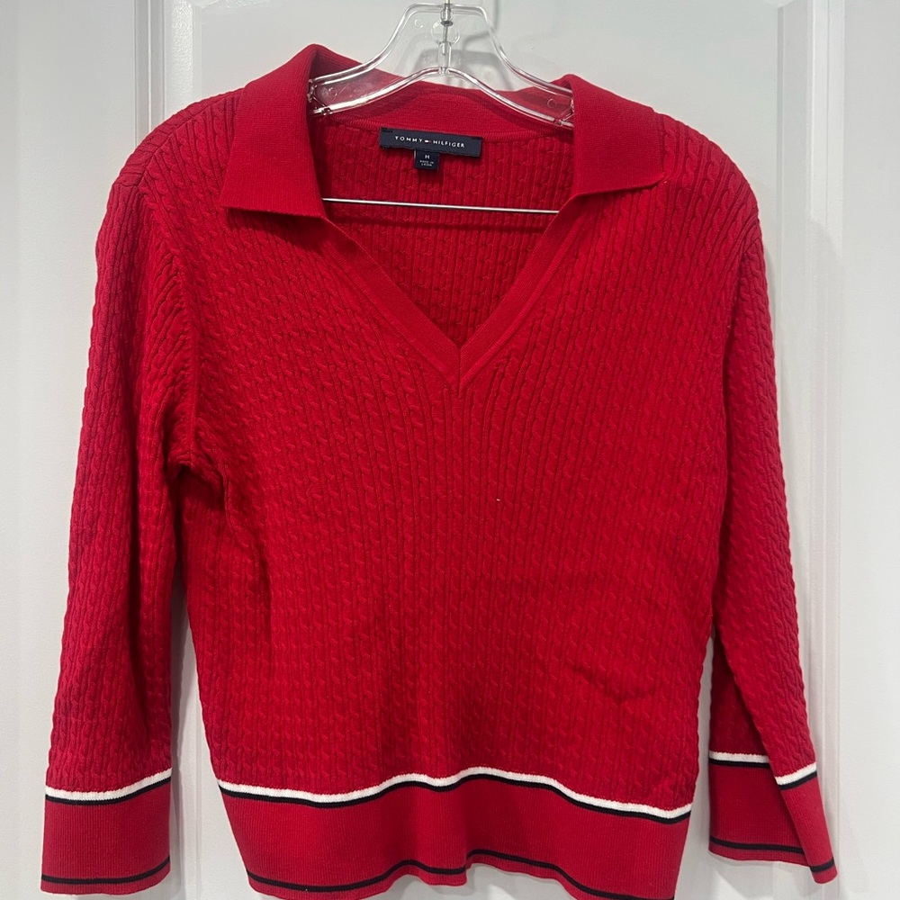 Tommy Hilfiger Red V‑Neck Cable Knit Polo Sweater with Contrast Trim